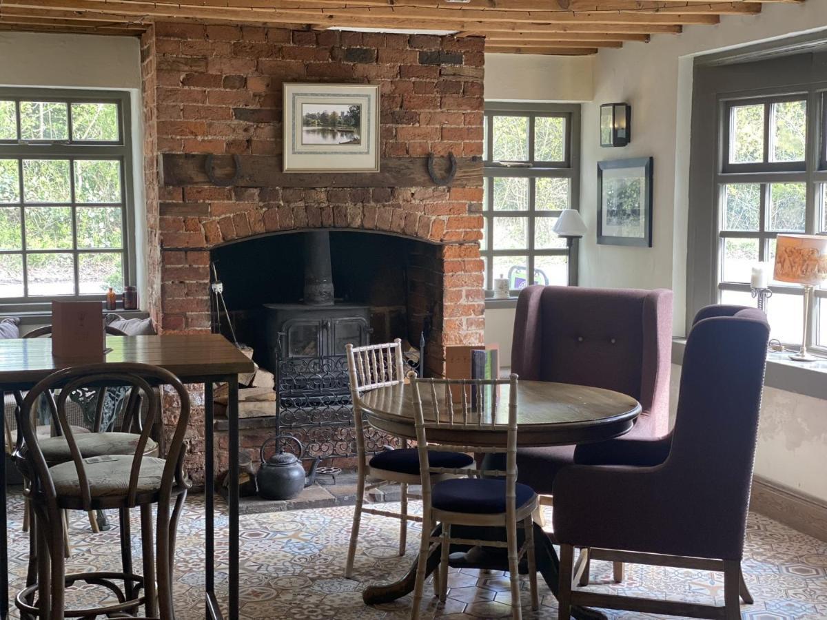 Inn Burlton Inn